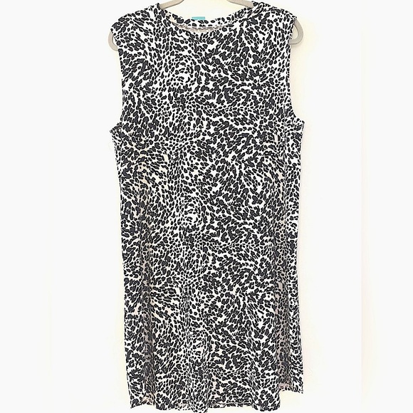 Maurices Dresses & Skirts - ❤️❤️NWT Black & White Leopard Scoop Neck Sleeveless Bomber Mid Length Dress